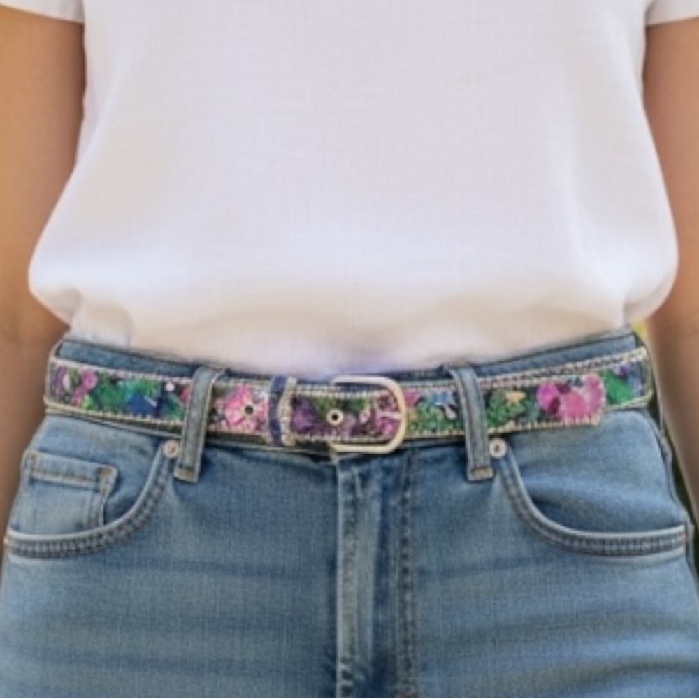 Vintage 80s Capezio USA Lace Overlay Floral Belt SZ M/L